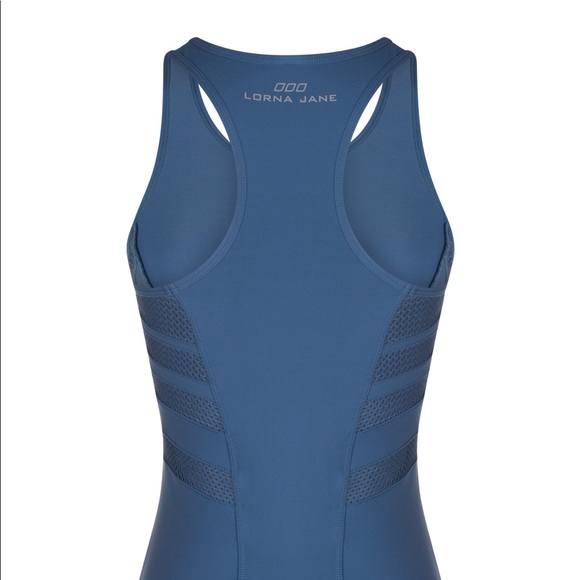 Lorna Jane Sleek Excel Tank with Mesh Insert - Picture 5 of 5
